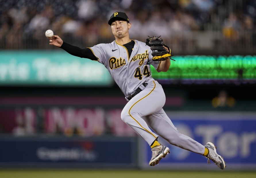 Pirates' Park Hoy-jun sent to minors after one plate appearance