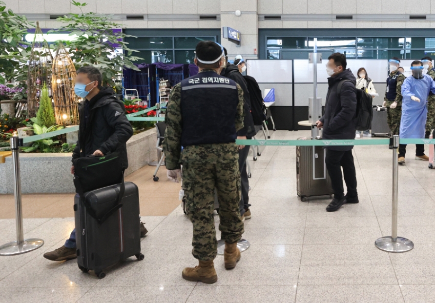 China imposes mandatory virus tests for arrivals from S. Korea only in latest protest over curbs