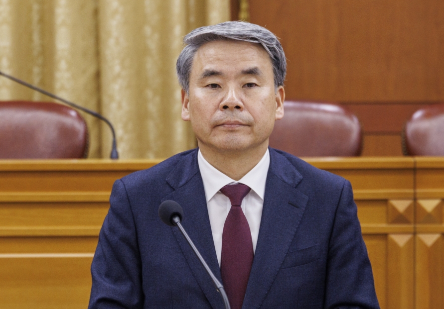 Lee Jong-sup resigns as envoy to Australia