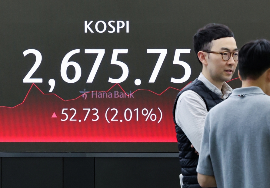 Seoul shares jump 2% on rally in techs, batteries