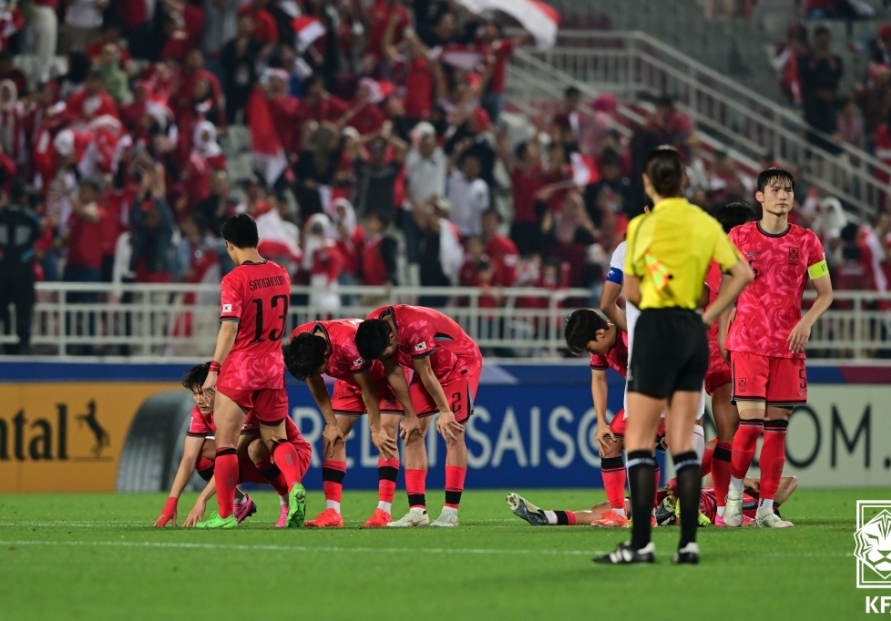 10-man S. Korea lose to Indonesia to miss out on Paris Olympic football qualification