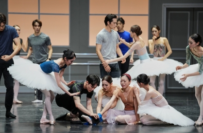 [Herald Interview] Universal Ballet's 'The Ballerina' takes glimpse behind the curtain