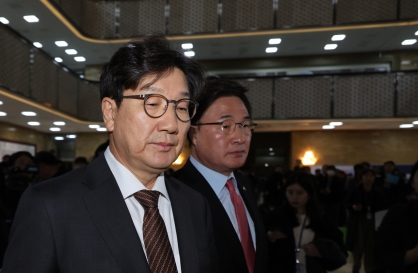 Han Dong-hoon leadership crumbles in wake of impeachment vote