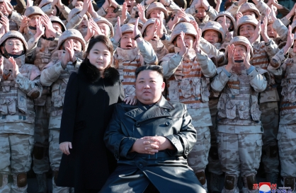 N. Korean leader makes second public appearance with daughter