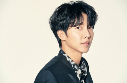 Singer and actor Lee Seung-gi ends longtime contract with Hook Entertainment