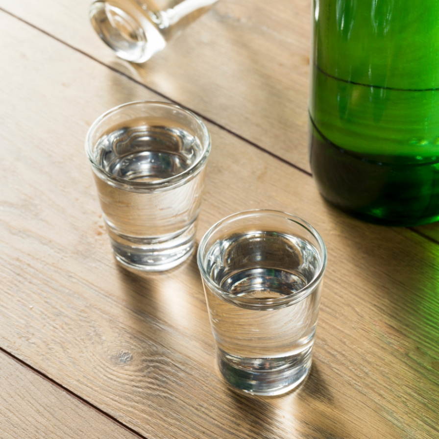  Why soju price hikes are causing Koreans so much anguish
