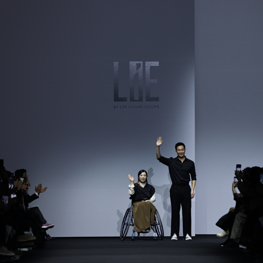 LIE’s Lee matches elegance with Olympic spirit at Seoul Fashion Week