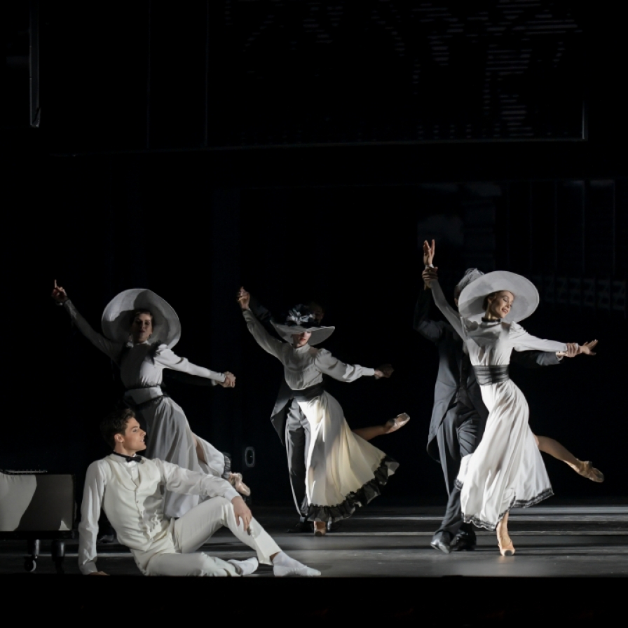 Chanel meets ballet 'Modance' to come Korea in April