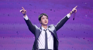 [From the scene] BTS' Jin returns, fans erupt with joy