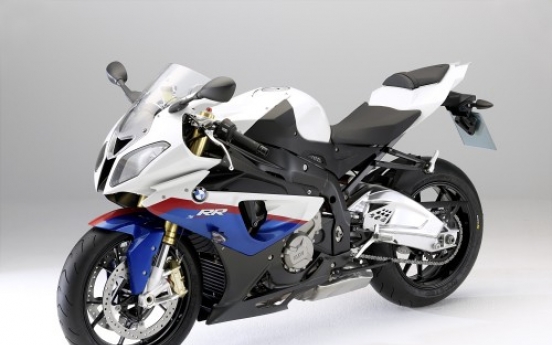 BMW dominates large bike market