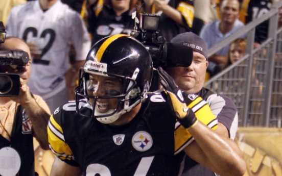 Ward among captains ...for Steelers