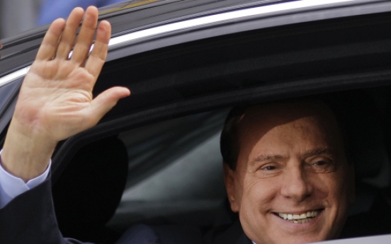 Berlusconi in court for corruption case hearing