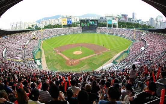 Korean baseball enjoys golden days