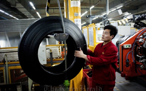 Manufacturing counters China ‘hard landing’