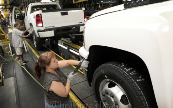 U.S. auto sales up in September on big trucks