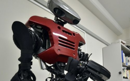 ‘Thinking’ robot unveiled in Japan