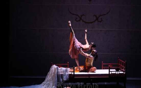 Powerful Korean ballet mesmerizes Naples