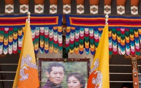 King of Bhutan marries in elaborate ceremony