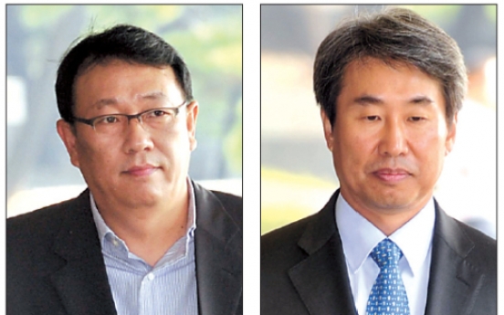 Shin, Lee interrogated together over bribery accusations