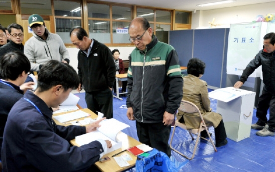 Voters hope new Seoul mayor will bring better welfare