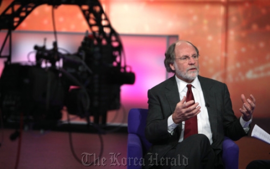 CEO Corzine steps down at MF Global