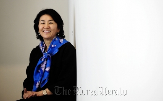 Seomi Gallery head drops suit against Hong Ra-hee