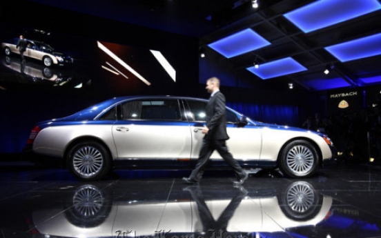 Daimler plans to drop Maybach, focus on S-Class