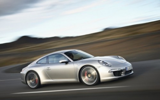 Porsche has “overwhelming” orders for $119,000 revamped 911