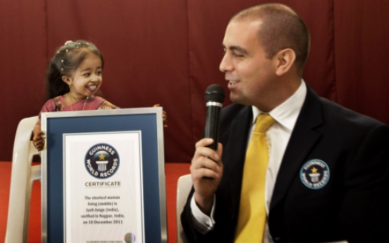 World’s shortest woman wants to be Bollywood star