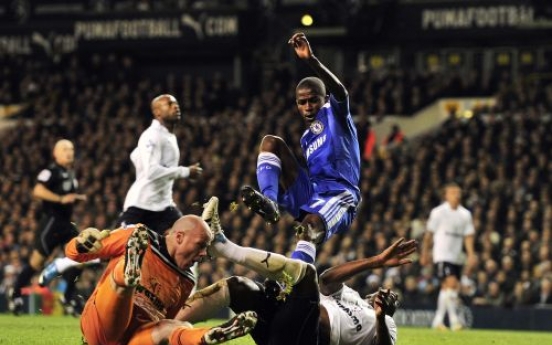 Tottenham draws with Chelsea to stay 3rd