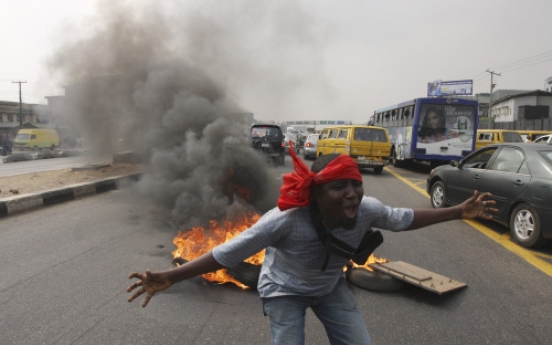 Nigeria gas price protest turns violent