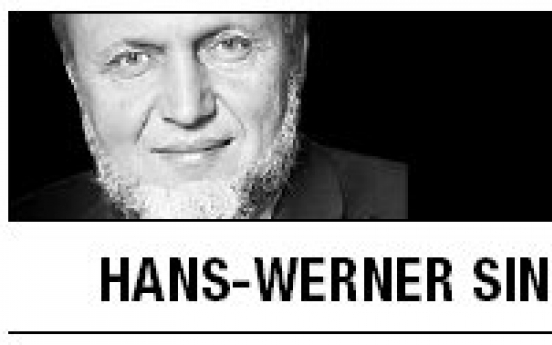 [Hans-Werner Sinn] Two models for EU in the absence of capital control