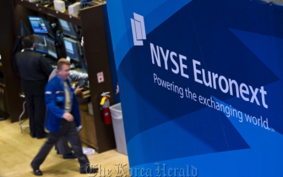 EU sees NYSE-Deutsche Boerse tie-up as unacceptable: source