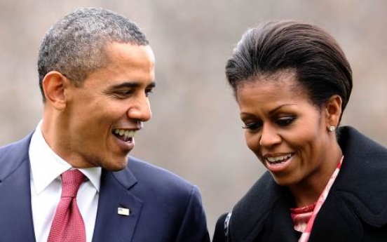 Obama campaign opens Twitter account for first lady