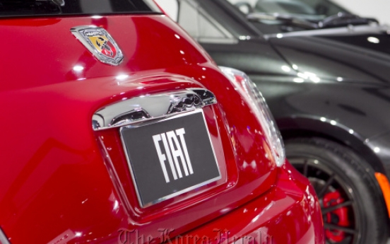 S&P threatens Fiat downgrade on weak auto market