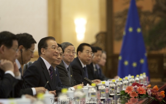 China says ready to help solve EU crisis