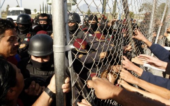 44 dead in Mexico prison riot