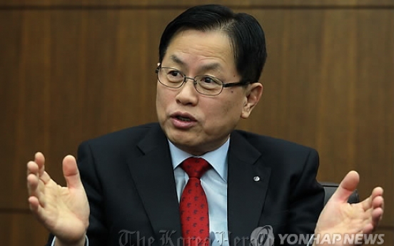 Shinhan Bank CEO sees term extended