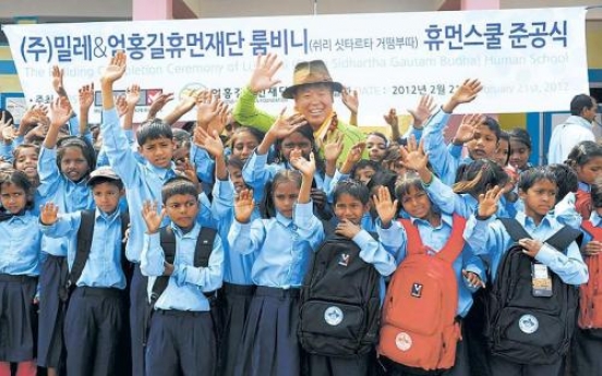 Climber builds third school in Nepal