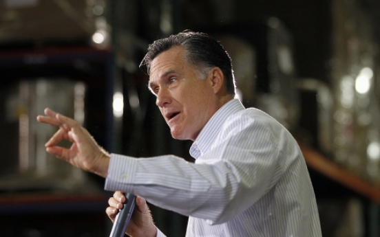 Romney hopes to avoid Michigan bear-trap