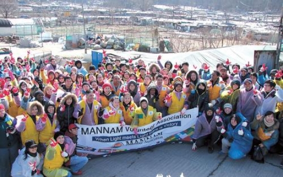 Warming help for some of Seoul’s poorest people