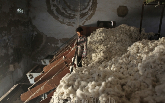 Cotton soars on India export ban