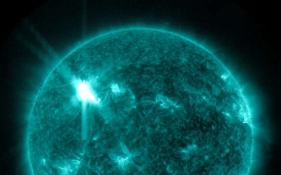 Biggest solar storm in years races toward Earth