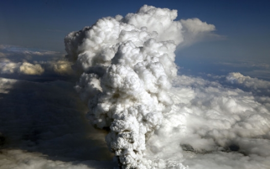 Huge Iceland volcano showing activity