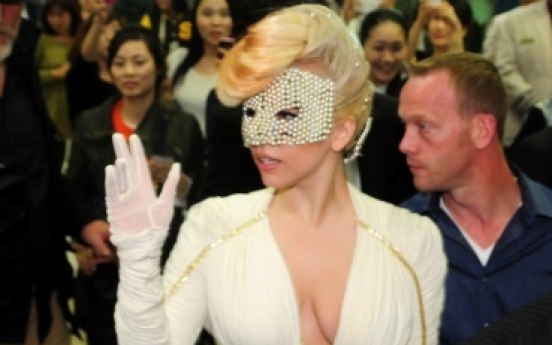 Lady Gaga stays holed up in hotel room