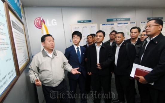 LG labor union takes its social responsibility efforts abroad