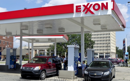 Exxon Mobil tops Fortune 500 list