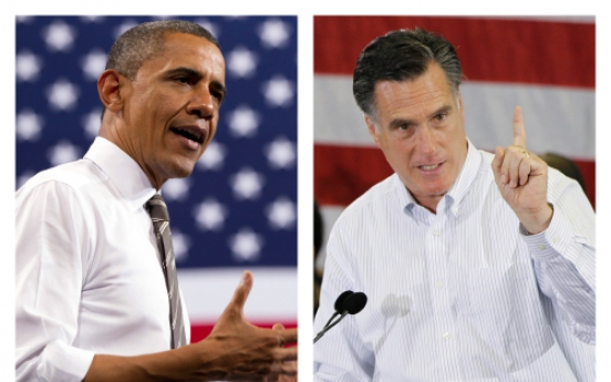 Romney, Obama nearly tied in swing states: poll