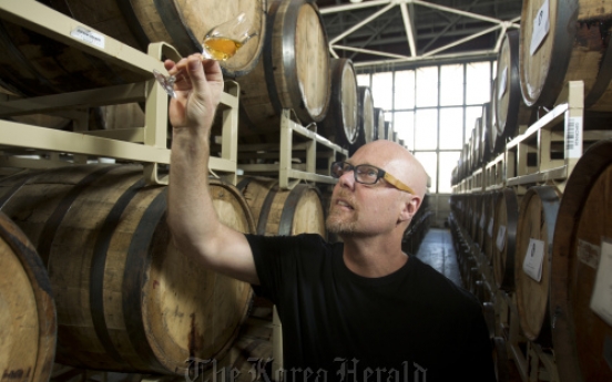 Distillers lead artisanal whiskey movement