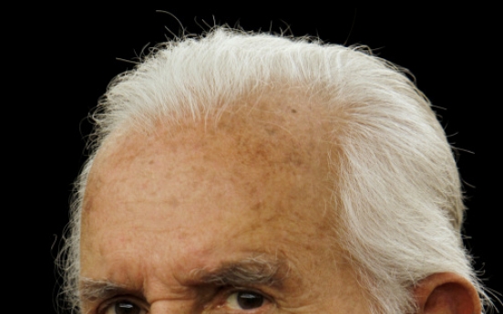 Mexican novelist Carlos Fuentes dies